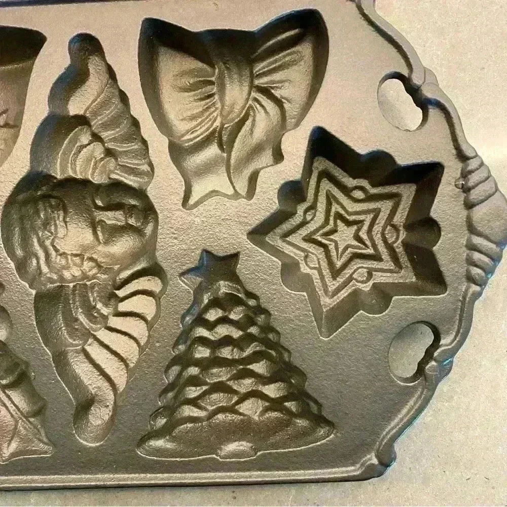 John Wright Cast Iron Vintage Christmas Angel Santa Cookie Muffin Mold Pan